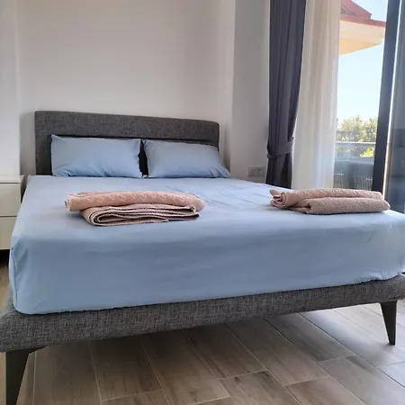 Ege Aparts * Φετιγιέ