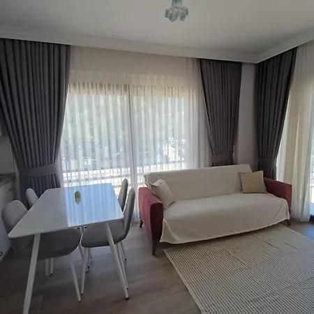 Ege Aparts Daire *