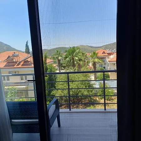 Ege Aparts Apartment